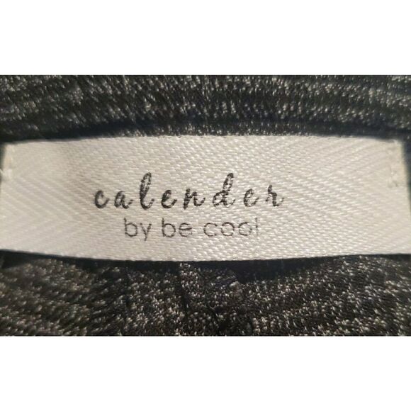 Calender By Be Cool Shorts Size M - Picture 4 of 6